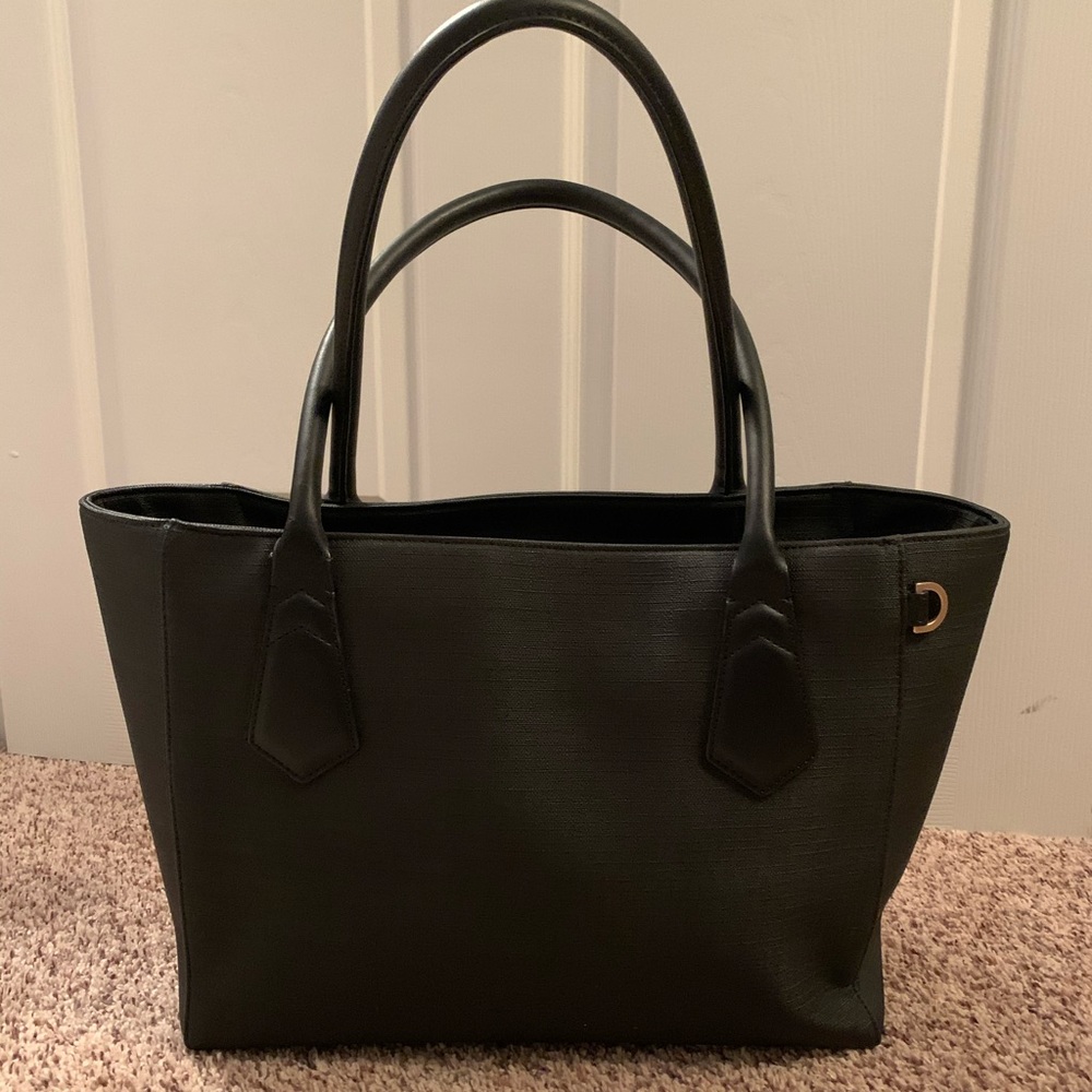 Dagne Dover- Signature Tote (Classic)